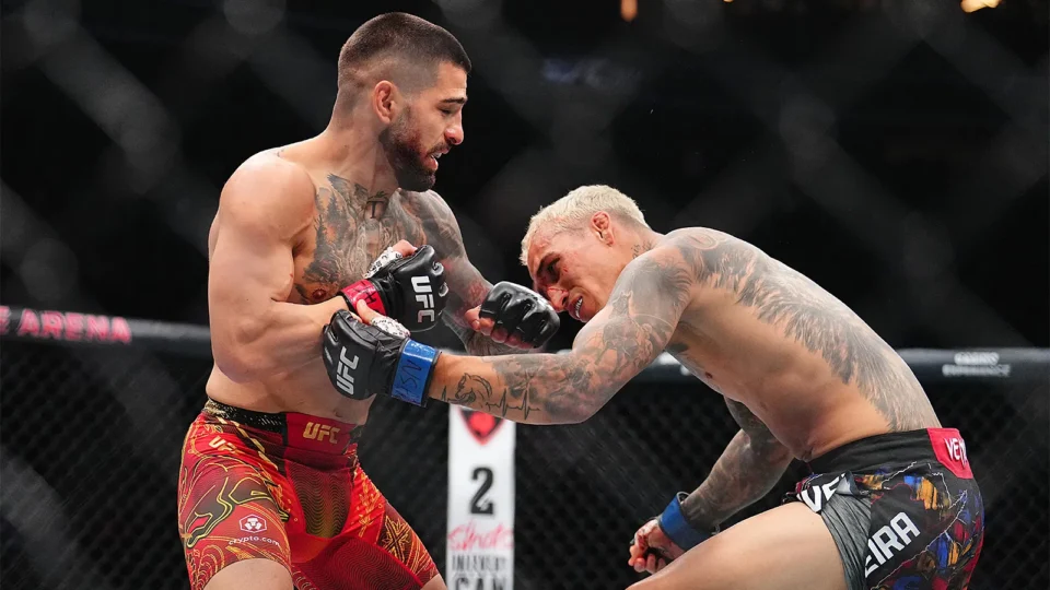 Джастин Гейджи & Илия Топурия