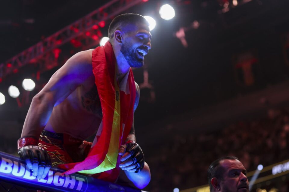 Илья Топурия