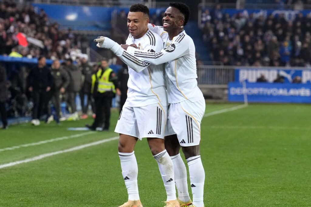 Винисиус Жуниор мен Киллиан Мбаппе